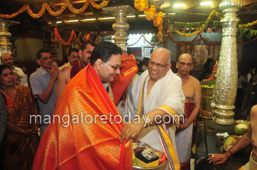 Chandra Kumar Bose, the grandson of  renowned freedom fighter Netaji  Subhas Chandra Bose visited the Shree Venkataramana Temple at Carstreet